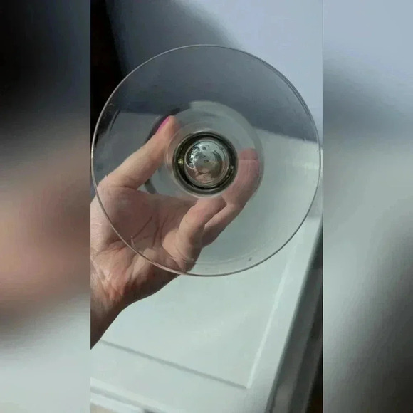 Slim Flower Vase (EUC) - Picture 5 of 6